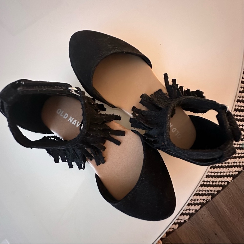 BLACK Fringe Toddler Strappy Flats - Picture 4 of 10